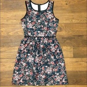 Brand 🆕 vintage black floral dress