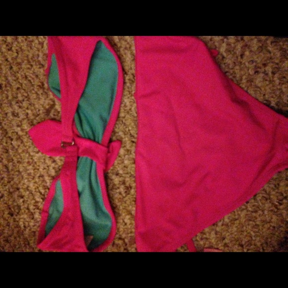 Bathing suit - Picture 2 of 3