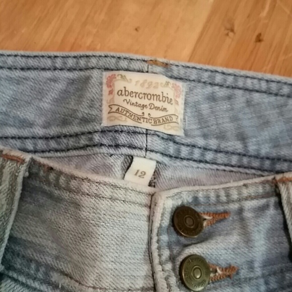 Abercrombie Lt Wash Distressed Skirt - Picture 3 of 4