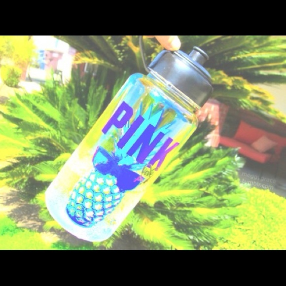 ISO☀️🌴🍹💞 - Picture 3 of 4