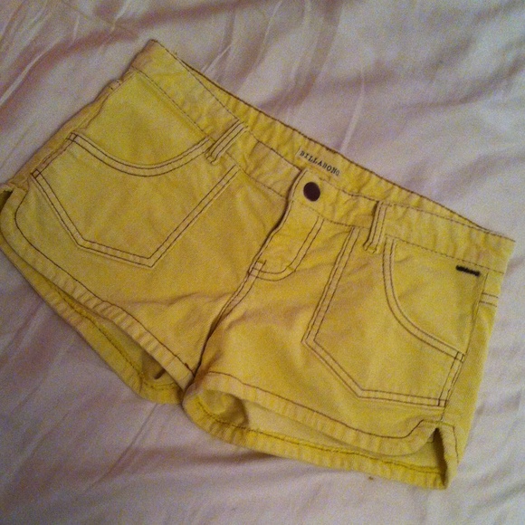 Yellow shorts - Picture 1 of 1