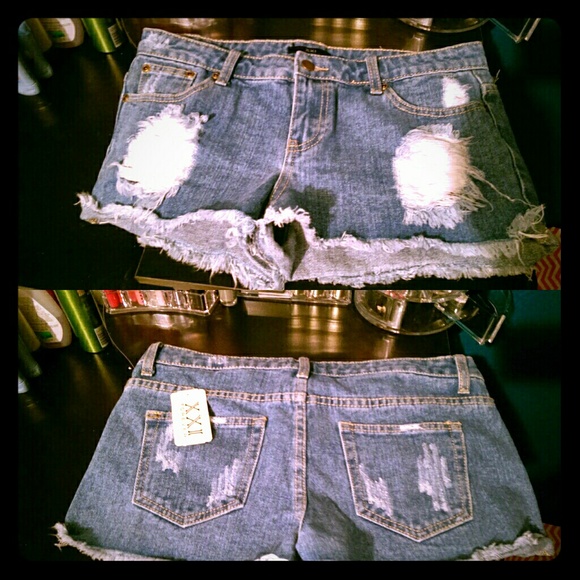 Distressed Shorts - Picture 1 of 1