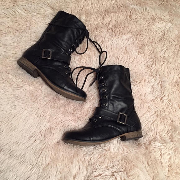 Black Leather Combat Boots!