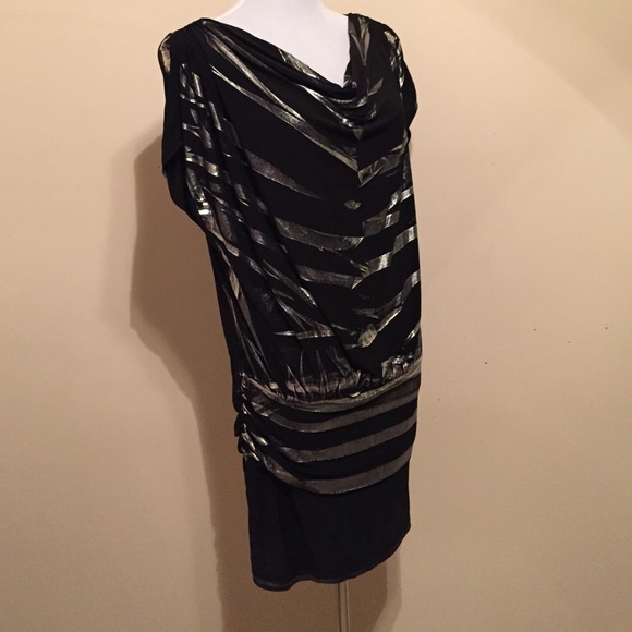 🆕 Top Metallic Drape Neck Shimmer - Picture 3 of 4
