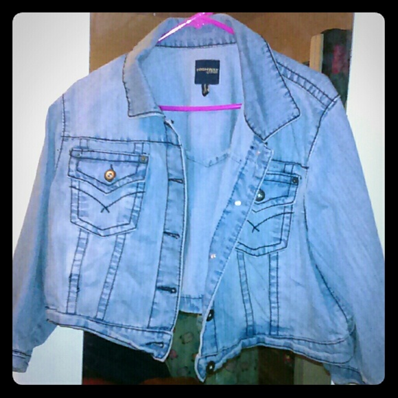 **Bundle**Cropped blue Jean jacket