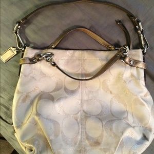💯 authentic Coach handbag