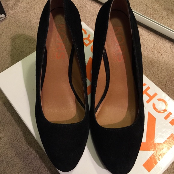 Michael kors black wedges