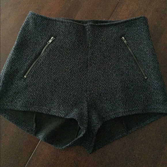New Cooperative size 4 shorts Urban Outfitters