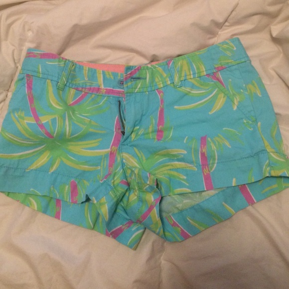 Lilly pulitzer Walsh shorts EUC!