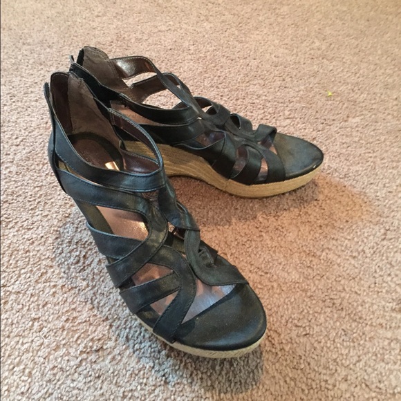 Worn once shoes - Picture 2 of 3