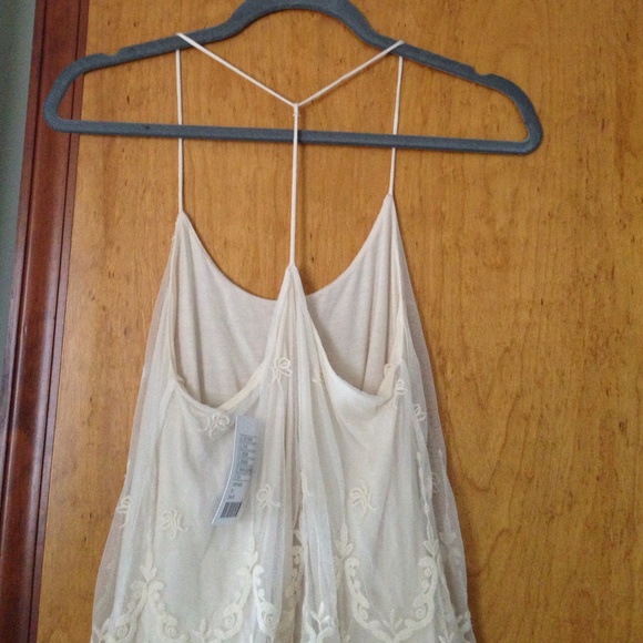 🚫🌹🚫Urban Outfitters lace top - Picture 3 of 4