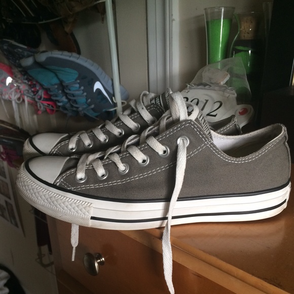 ****FINAL PRICE*****Super clean grey converse
