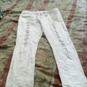 WHITE jeans