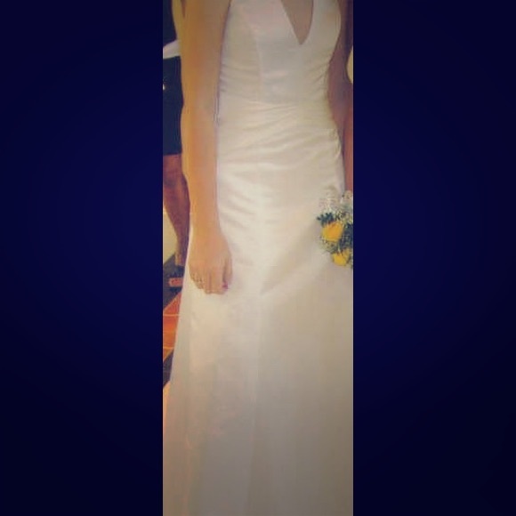 💞 Elegant white formal gown, prom dress
