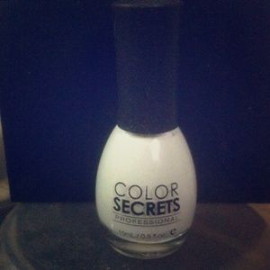 COLOR SECRETS GONE WITH THE WIND NAIL LACQUER
