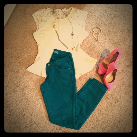 Old navy blue green teal colored jeans. New.