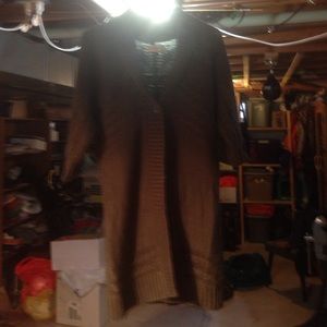 3/4 sleeve, green sweater