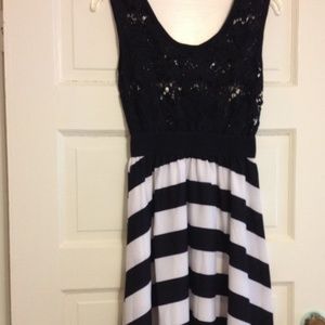 Take 20% OFF Maxi Dress, black/white NWNT