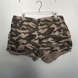 Camouflage print shorts