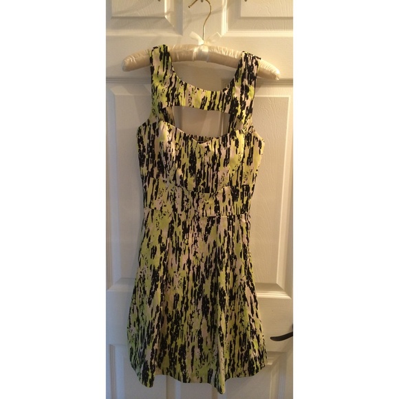 GUESS Lime Green/Black/White Cutout Sheath Dress