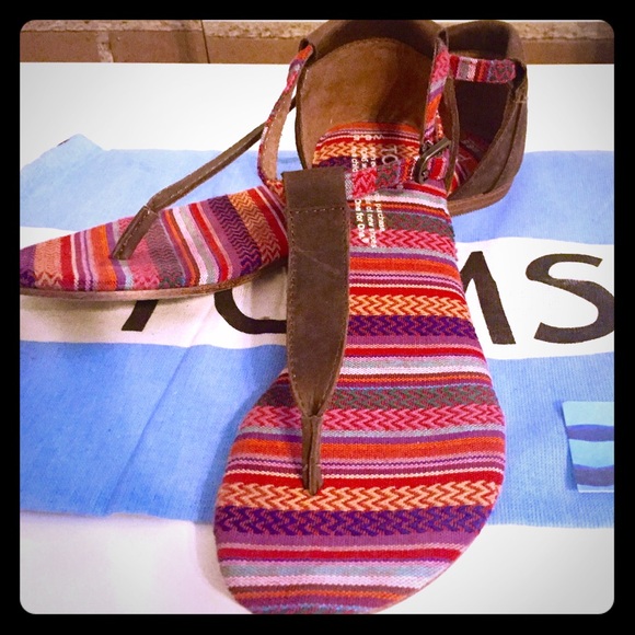 TOMS Shoes - New! TOMS Playa Sandals