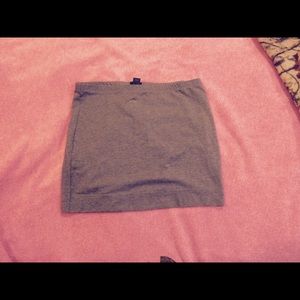 Basic grey skirt!
