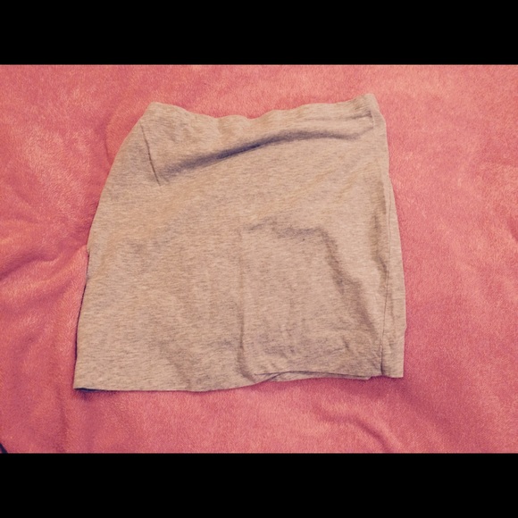 Basic grey skirt!