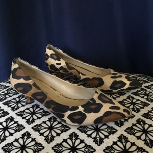 BCBG leopard print pumps