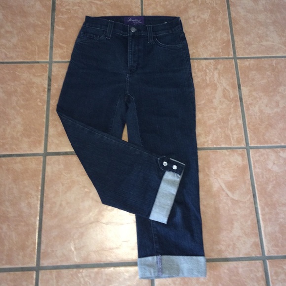🔴1 HR SALE🔴 NYDJ crop  jeans Capri denim pants