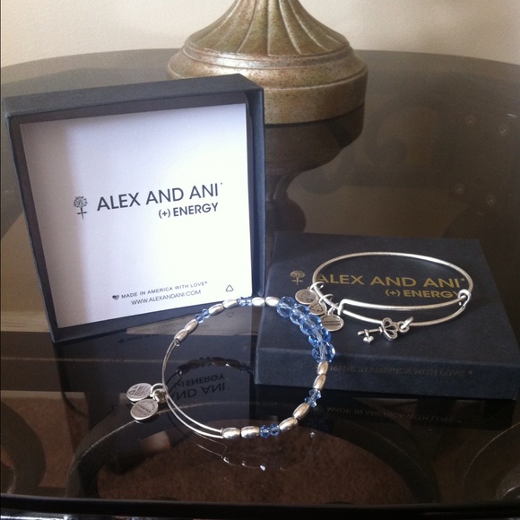 🌀Alex & Ani🌀 Skeleton Key, Blue Jewel bracelet