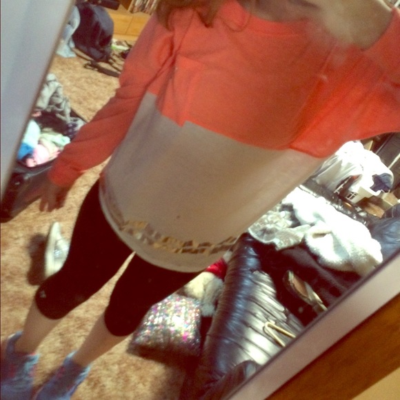 PINK BY VS leopard crew - Picture 1 of 3
