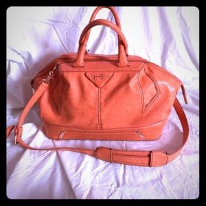 Jessica Simpson Cosmopolitan tote