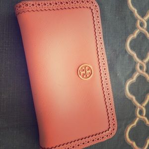Tory burch wallet