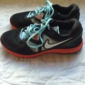 Nike women's size 8 running shoes