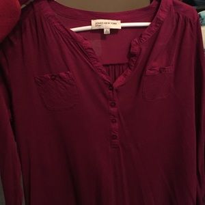 Beautiful flowy shirt.