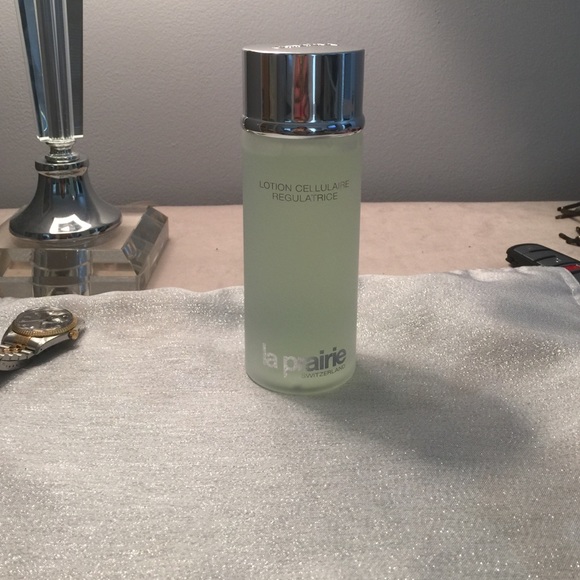 La prarie oil control tonic