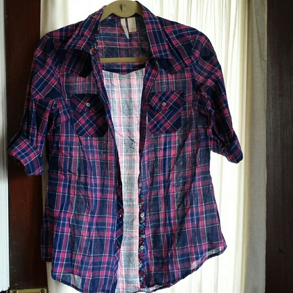 Pink purple and navy plaid shirt!!! Sz L