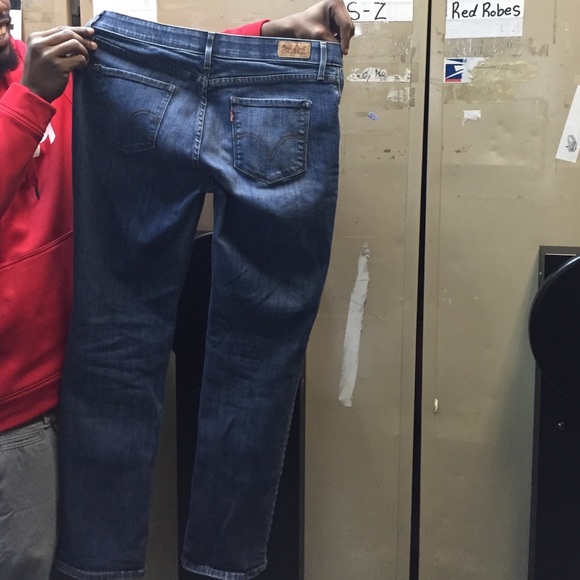 Levi straight leg Jean.