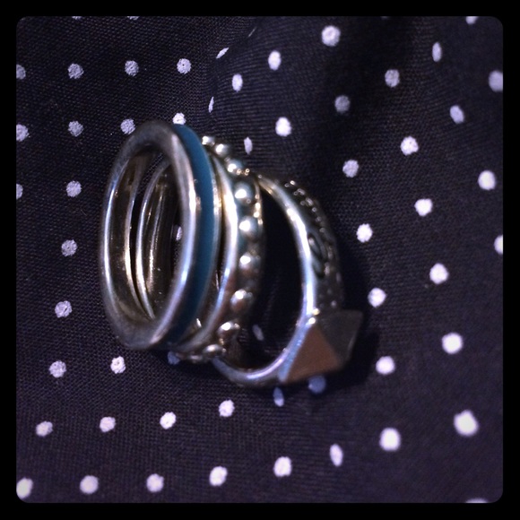 Guess Ring Set