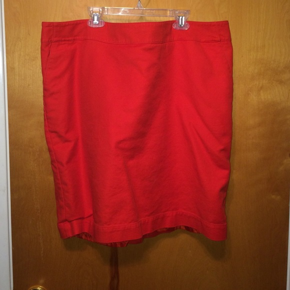 Merona red orange pencil skirt w/ POCKETS