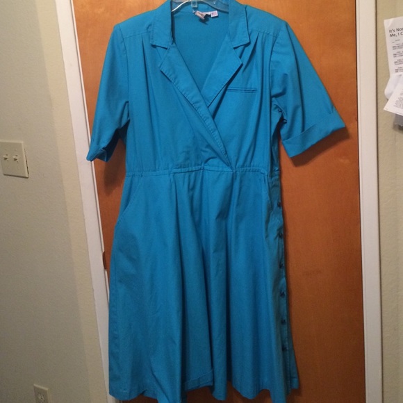 Awesome vintage blue midi dress