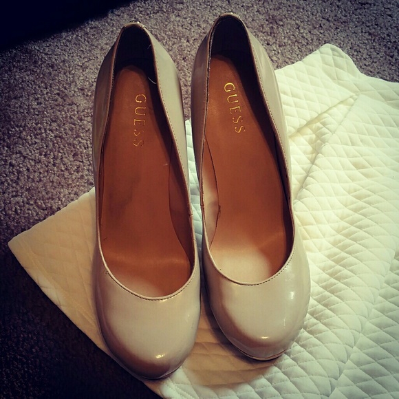 Guess Shoes - 👠Guess Pump👠