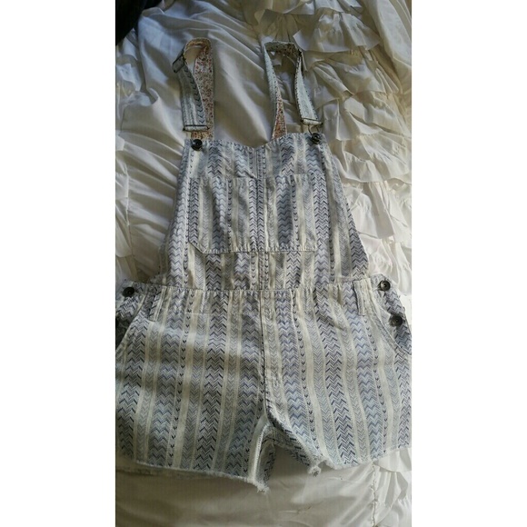 NWT Element overall shorts! - Picture 1 of 4