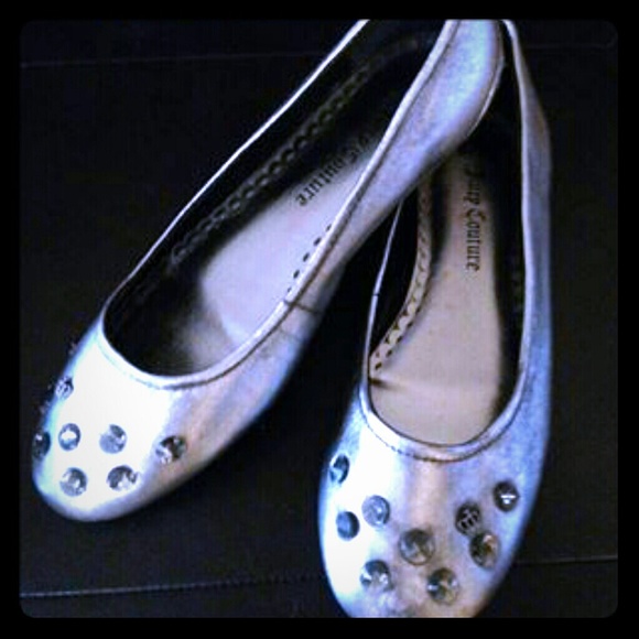 Juicy Couture flats