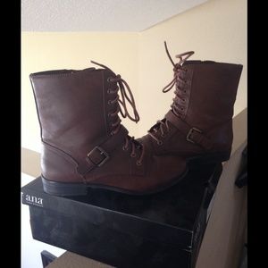 A.N.A boots