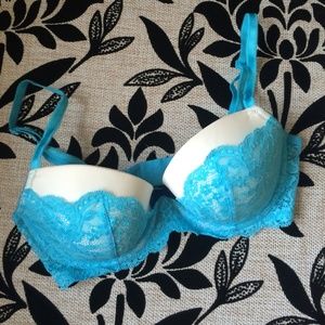 VS Bra Bundle 32D Nude Push-Up + Blue Lace Demi