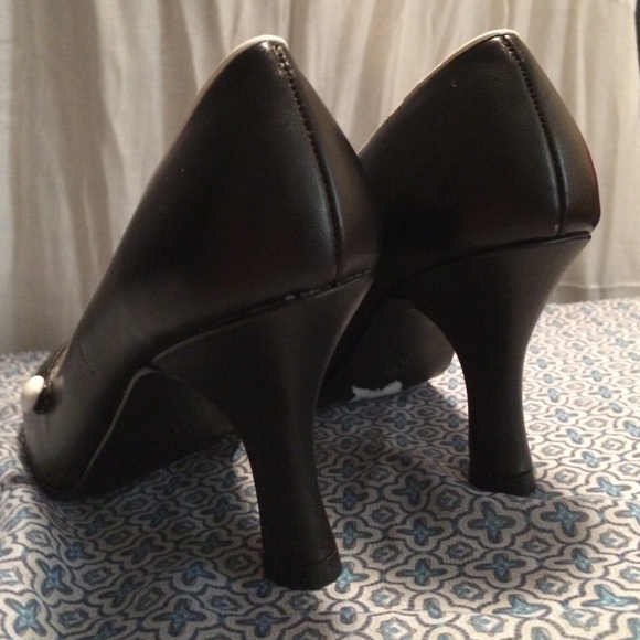 DONATED - Picture 3 of 4