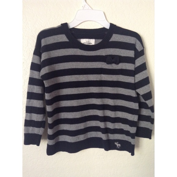 🌿A&F cropped sweater🌿