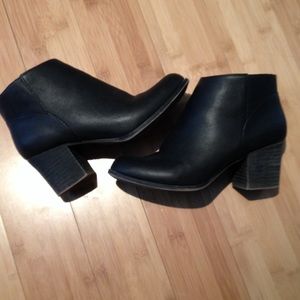 Black Heeled Boots