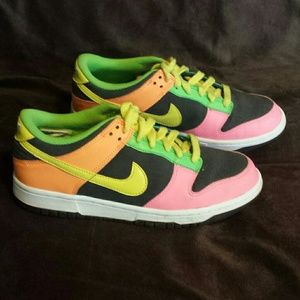 Neon nikes